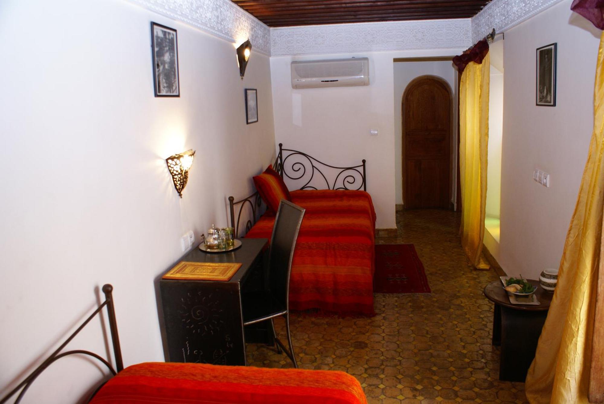 Riad Attarine Fes Luaran gambar