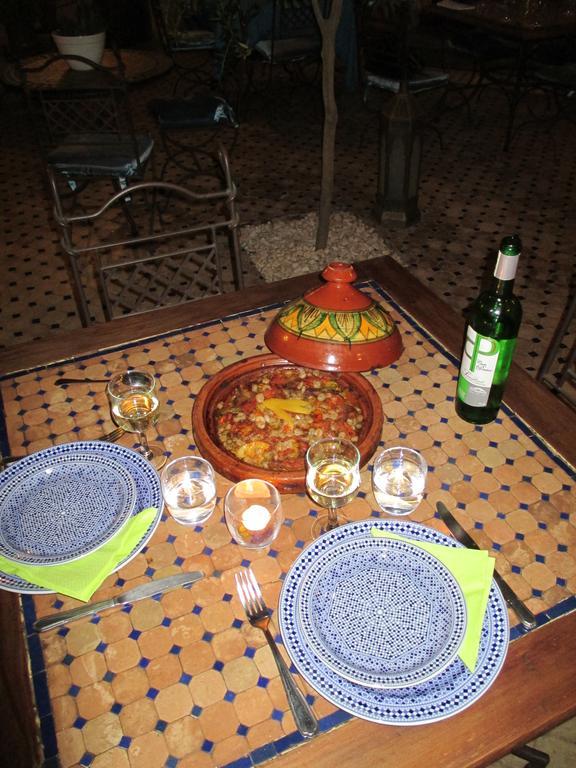 Riad Attarine Fes Luaran gambar
