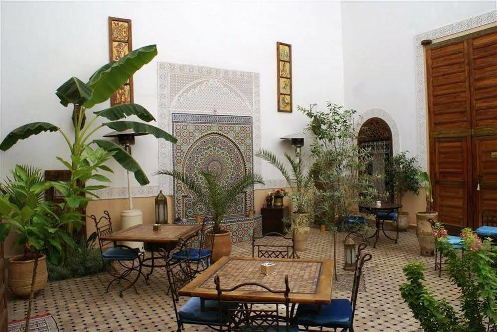 Riad Attarine Fes Luaran gambar