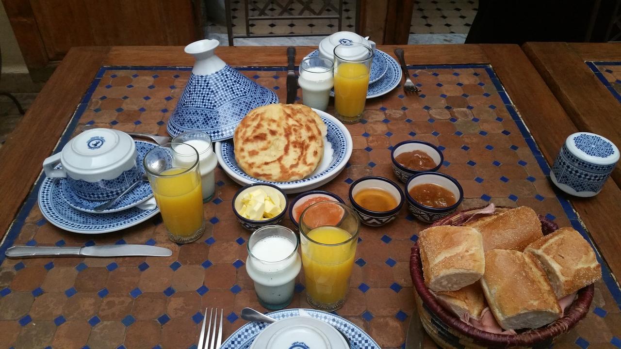 Riad Attarine Fes Luaran gambar