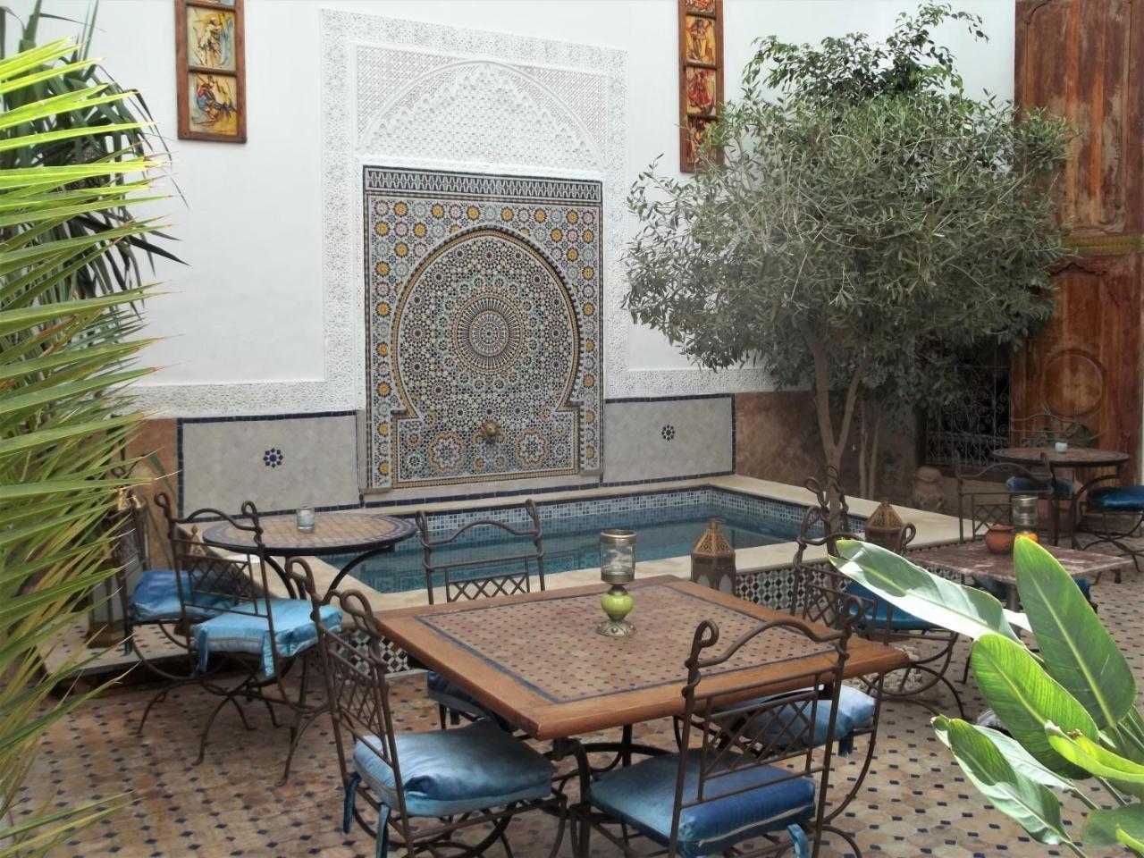 Riad Attarine Fes Luaran gambar
